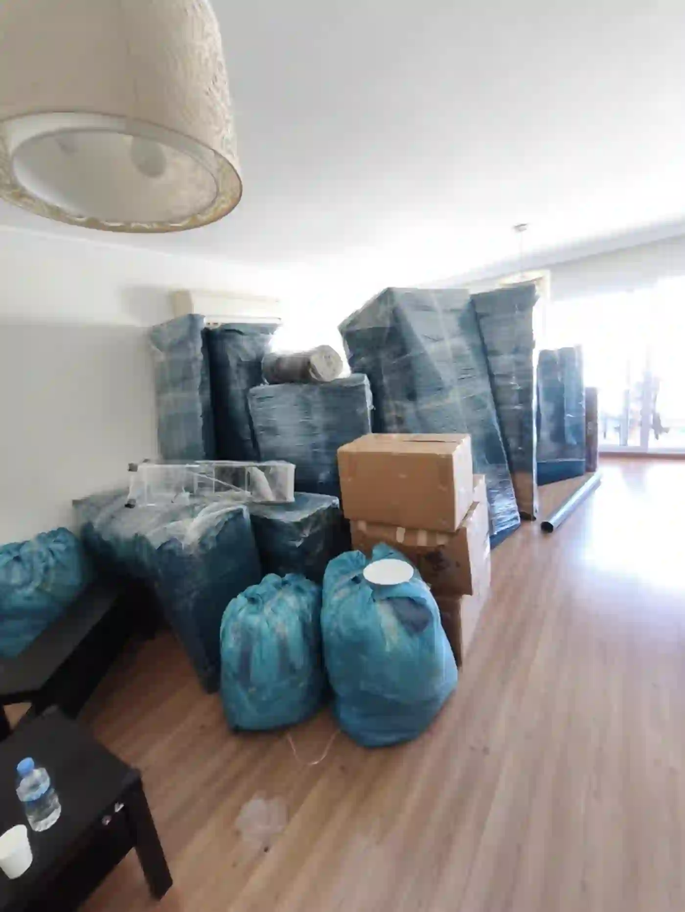 İlka Nakliyat taşınma günü, paketlenmiş eşyalar hazır